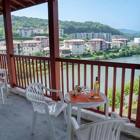 Vvf Saint-jean-de-luz Cote Basque 4*