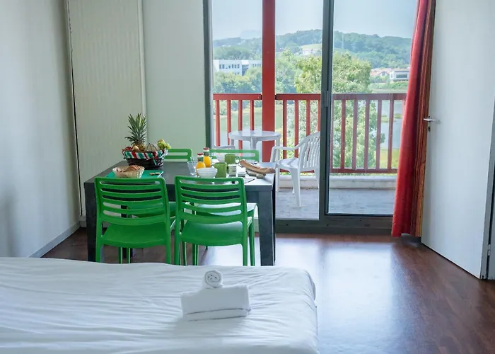 Vvf Saint-jean-de-luz Cote Basque Urrugne